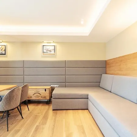 Апартаменти Grand *